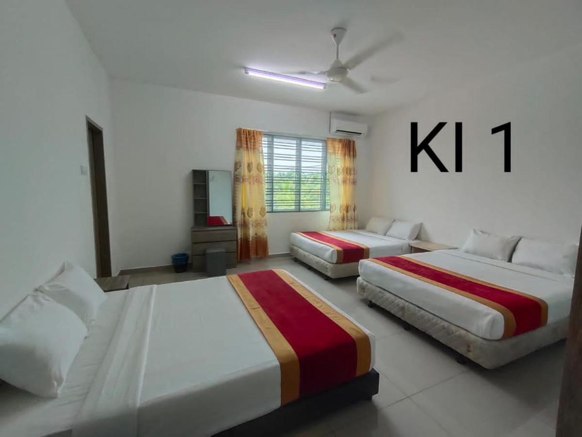Karak Indah Homestay Exteriör bild